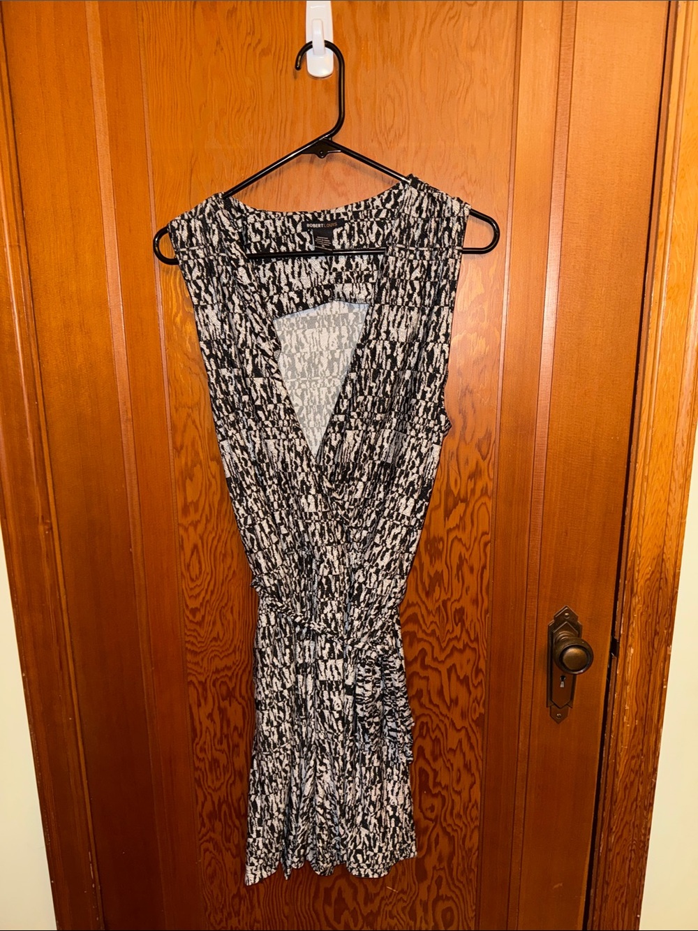 Sleeveless Black and White V-Neck Wrap Romper